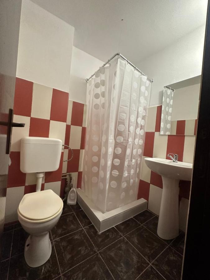 Garsoniere Aby Apartamento Turnu Magurele Exterior foto